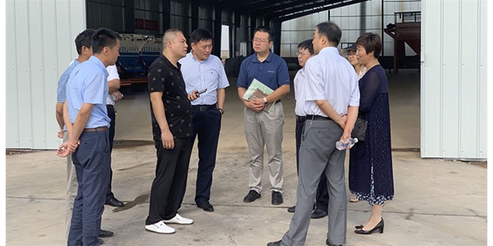 农业部时以群司长到我公司参观 (4)