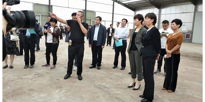 农业农村局长到我公司参观指导 (2)